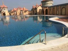 -泉城欧乐堡戏水湾艺术养生温泉