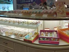 面包甜点陈列柜-唐饼家(龙之梦购物中心虹口店)