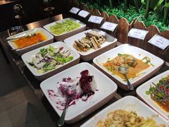 -齐河孔雀王温泉酒店·金孔雀自助百汇