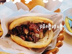 -闫家驴肉火烧(五四店)