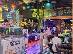 -Famous肥猫墨西哥音乐餐吧(五棵松华熙LIVE店)