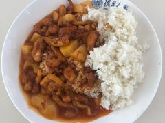 菠萝咕佬肉盖浇-复旦大学江湾校区食堂