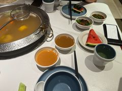 -左庭右院鲜牛肉火锅(金山万达店)