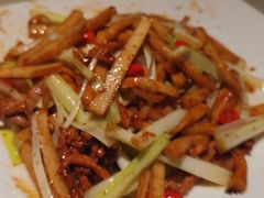 韭黄肉丝杏鲍菇-绿茶餐厅(昆明世纪金源店)
