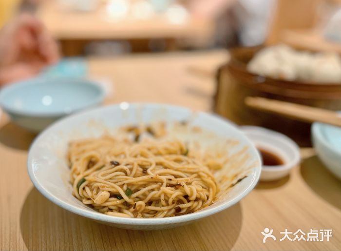 小滨楼·柒点坊小吃集(光环购物中心店)正东担担面图片