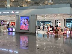 -日上免税店(三径路t3店)