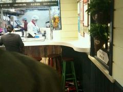 -高第街56号餐厅(银座商城玉函店)
