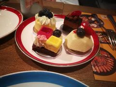 -咖啡苑自助餐厅·中国大饭店
