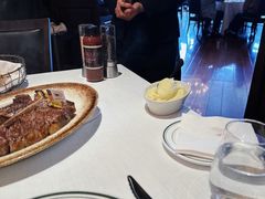 -Wolfgang’s Steakhouse 沃夫冈牛排馆(上海白玉兰广场店)