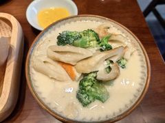 -8PINTS八品脱·日料·烧鸟·精酿小酒馆(莘庄店)