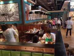 -亚马逊环球美食百汇(新城吾悦广场店)