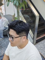 -藤野造型专业烫染接发