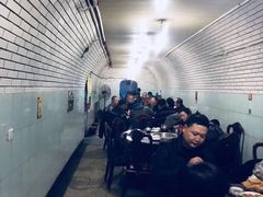 -洞庭洲·防空洞火锅·烧烤·铜锅涮肉(新百广场店)