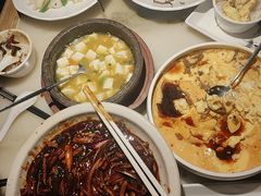 -吴越荣记苏州菜·松鼠桂鱼 100% 活鱼现做(月光码头店)