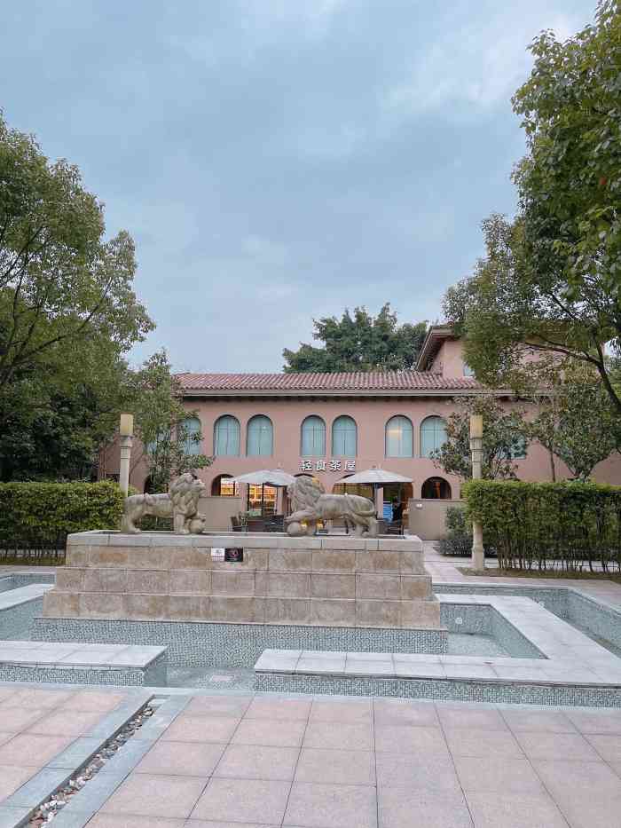 上邦璞石温泉-"大重庆卡,所以来的这里.选择的非周末来.