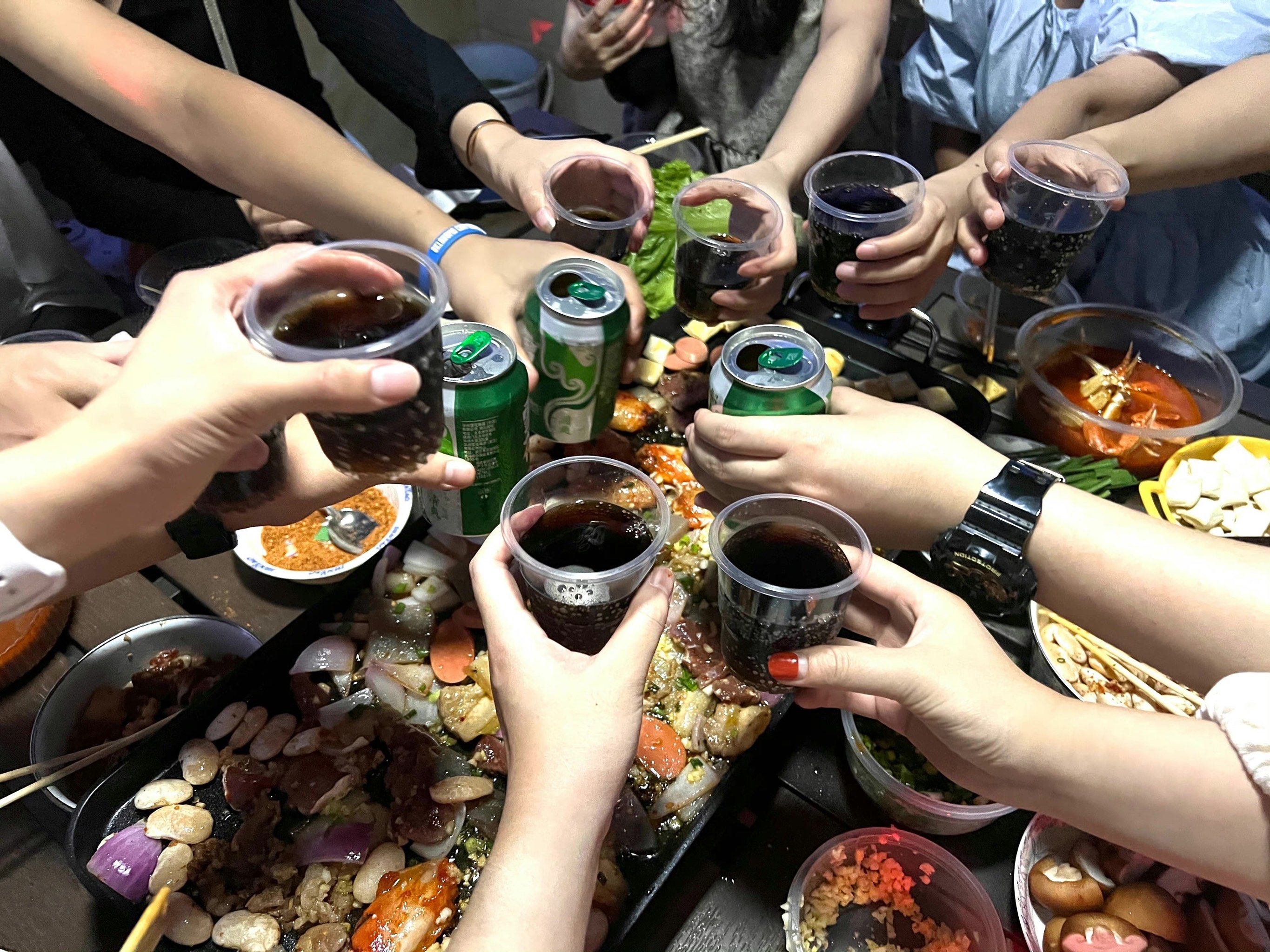 和朋友们的火辣聚会