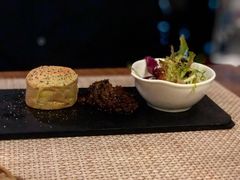 鸭肝配糖醋梨酱-LA MAISON公鸡和龙(蛇口店)