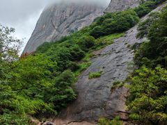 -鄣山大峡谷