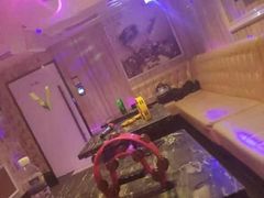 -悦SHOW 量贩式KTV(宝龙广场店)