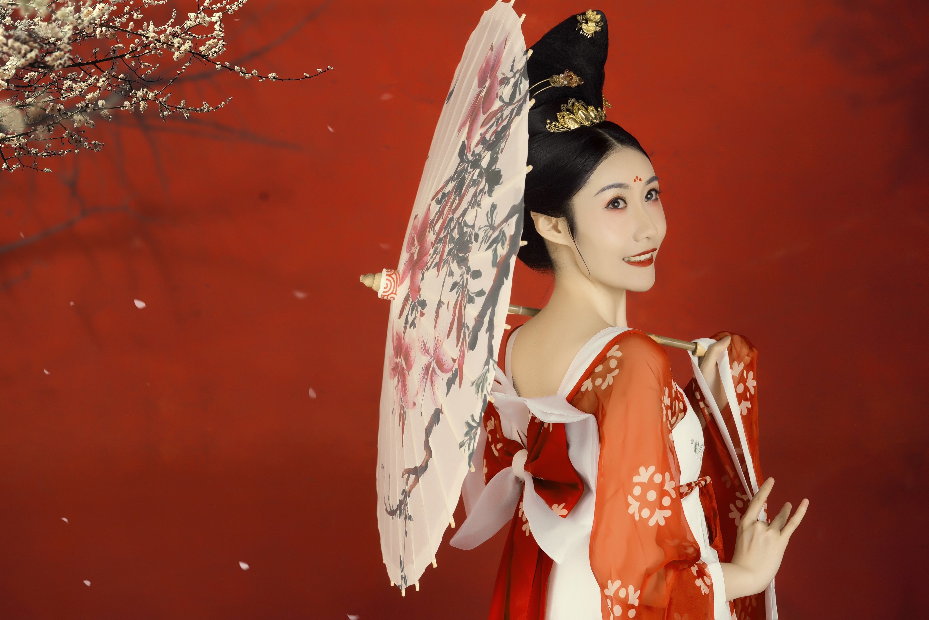 第一次拍古装,选的经常看到广告的盘子,也