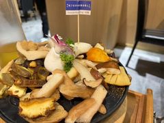 -一朵菌·野生菌探索家火锅(南亚店)