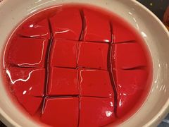 -茅草房·河畔园林火锅