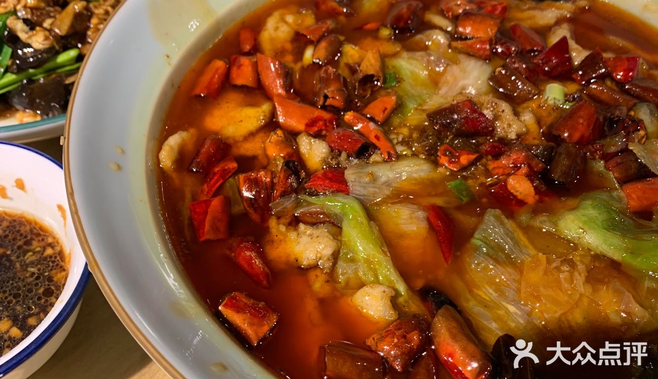 十六中酱肉馆 地道家常菜