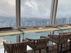 -OZONE 顶楼酒吧(香港丽思卡尔顿酒店)