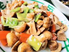 清烩青头菌-一坐一忘云南菜(嘉里中心店)