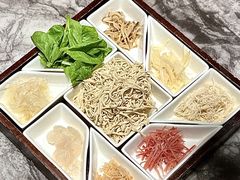 -四合·亦家本帮江浙小海鲜(马当路店)