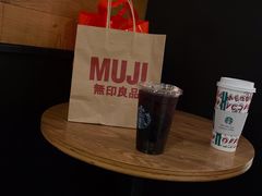 -星巴克(杭州湖滨银泰E区店)