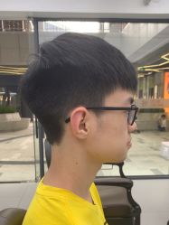 -尤司男士国潮理发馆