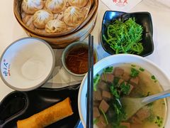 蟹粉小笼包-馋三尺蟹粉小笼(人民广场店)