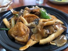 -胡子饮食店