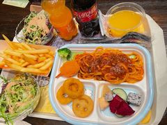 -蓝精灵乐园·世茂精灵之城主题乐园