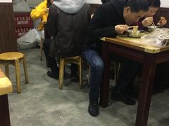 -覃肥叔桂林米粉(粮道街店)