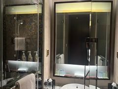 -上海龙之梦万丽酒店