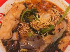 -小蛮椒麻辣烫·麻辣拌(青浦宝龙店)