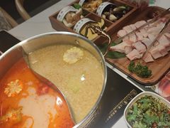 -椰子湾·海南火锅·糟粕醋·椰子鸡(正大广场店)