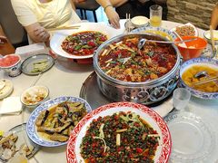 -牟记江湖重庆地标特色菜鱼蛋海鲜羊蝎子(巴南区黑金冠十多年好店)