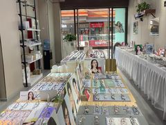 -零度眼镜·宝视友·蔡司依视路(吾悦花街店)