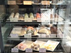 面包甜点陈列柜-麦当劳(朝阳路得来速店)
