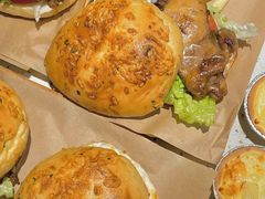 -必胜客(WOW中心城店)