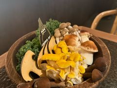 -三出山火锅(万象天地店)