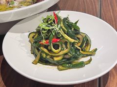 -港丽餐厅(正大店)