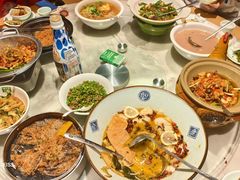 -绿草地·湘菜(酃湖师院店)