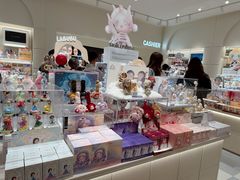 -泡泡玛特POPMART(上海环球港店)