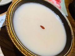 -老牌坊云南鱼豆花火锅(哈西万达店)
