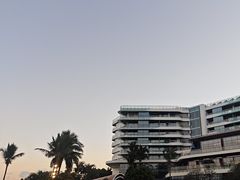 -JW万豪厨房餐厅·滨海草坪烧烤·海鲜·海景(三亚绿发山海天JW万豪酒店)