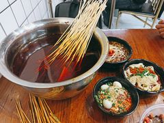 -瑞哦冷锅串串(汇融店)